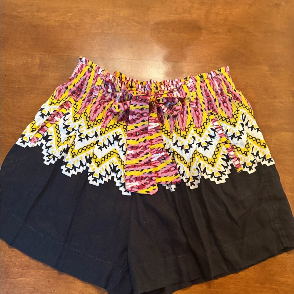 Anthropologie Black and Yellow Patterned Women's Shorts